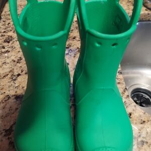 CROCS Vibrant Green Kids Rain Boots